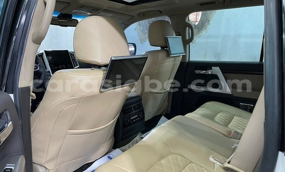 Buy Used Toyota Land Cruiser Other Car in Lome in Togo Buy Used Toyota Land Cruiser Other Car in Lome in Togo