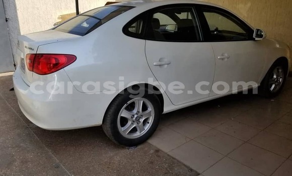 Buy Used Hyundai Elantra White Car in Lome in Togo Buy Used Hyundai Elantra White Car in Lome in Togo