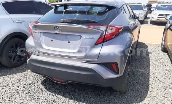 Buy Used Toyota C-HR Silver Car in Lome in Togo Buy Used Toyota C-HR Silver Car in Lome in Togo
