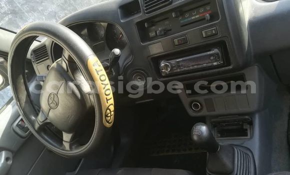 Buy Used Toyota RAV4 Green Car in Lome in Togo Buy Used Toyota RAV4 Green Car in Lome in Togo