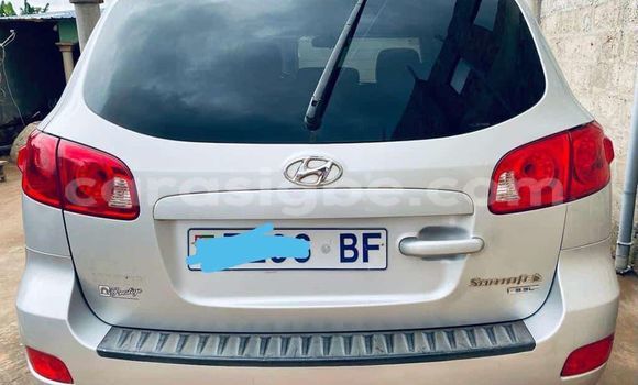 Buy Used Hyundai Santa Fe Silver Car in Lome in Togo Buy Used Hyundai Santa Fe Silver Car in Lome in Togo