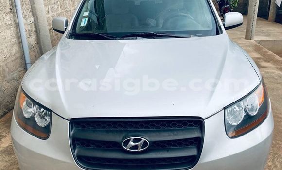 Buy Used Hyundai Santa Fe Silver Car in Lome in Togo Buy Used Hyundai Santa Fe Silver Car in Lome in Togo