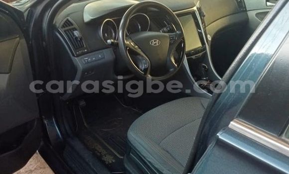 Buy Used Hyundai Sonata Blue Car in Lome in Togo Buy Used Hyundai Sonata Blue Car in Lome in Togo