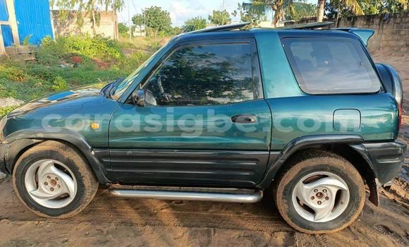 Buy Used Toyota RAV4 Green Car in Lome in Togo Buy Used Toyota RAV4 Green Car in Lome in Togo