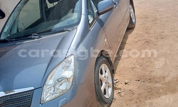 Buy Used Toyota Corolla Verso Blue Car in Lome in Togo Buy Used Toyota Corolla Verso Blue Car in Lome in Togo