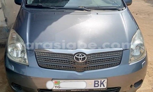 Buy Used Toyota Corolla Verso Blue Car in Lome in Togo Buy Used Toyota Corolla Verso Blue Car in Lome in Togo