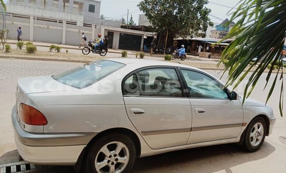 Buy Used Toyota Avensis Silver Car in Lome in Togo Buy Used Toyota Avensis Silver Car in Lome in Togo