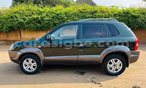 Buy Used Hyundai Tucson Green Car in Lome in Togo Buy Used Hyundai Tucson Green Car in Lome in Togo