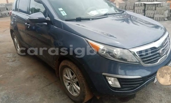 Buy Used Kia Sportage Blue Car in Lome in Togo Buy Used Kia Sportage Blue Car in Lome in Togo