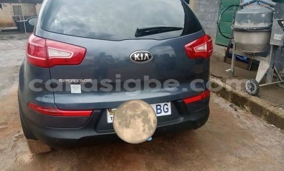 Buy Used Kia Sportage Blue Car in Lome in Togo Buy Used Kia Sportage Blue Car in Lome in Togo