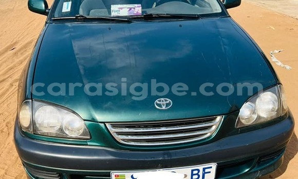 Buy Used Toyota Avensis Green Car in Lome in Togo Buy Used Toyota Avensis Green Car in Lome in Togo