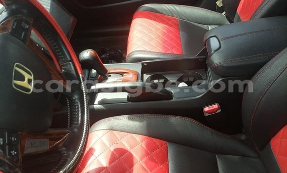 Acheter Occasion Voiture Honda Accord Noir à Lomé, Togo Acheter Occasion Voiture Honda Accord Noir à Lomé, Togo