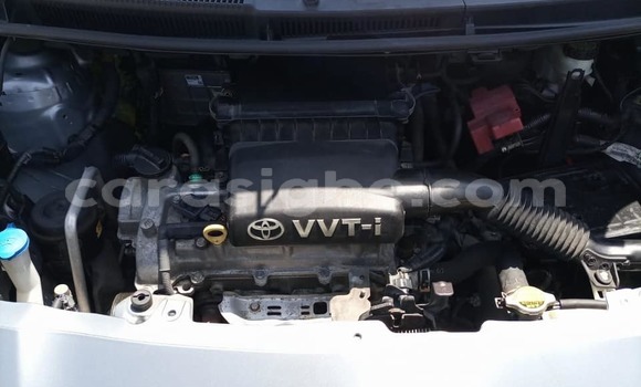 Acheter Occasion Voiture Toyota Yaris Gris à Lomé, Togo Acheter Occasion Voiture Toyota Yaris Gris à Lomé, Togo