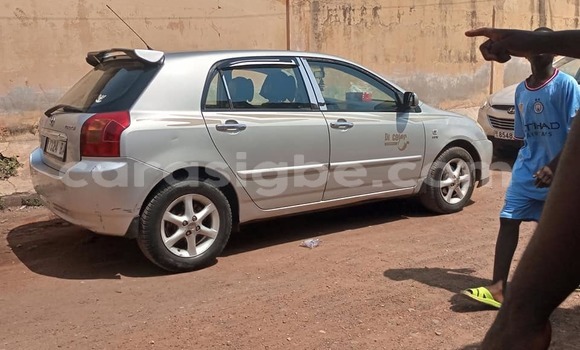 Acheter Occasion Voiture Toyota Corolla Gris à Lomé, Togo Acheter Occasion Voiture Toyota Corolla Gris à Lomé, Togo