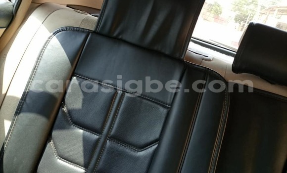 Acheter Occasion Voiture Toyota Corolla Gris à Lomé, Togo Acheter Occasion Voiture Toyota Corolla Gris à Lomé, Togo