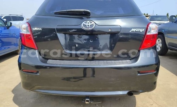 Acheter Occasion Voiture Toyota Matrix Noir à Lomé, Togo Acheter Occasion Voiture Toyota Matrix Noir à Lomé, Togo