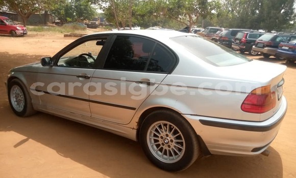 Acheter Occasion Voiture BMW E46 Gris à Lomé, Togo Acheter Occasion Voiture BMW E46 Gris à Lomé, Togo