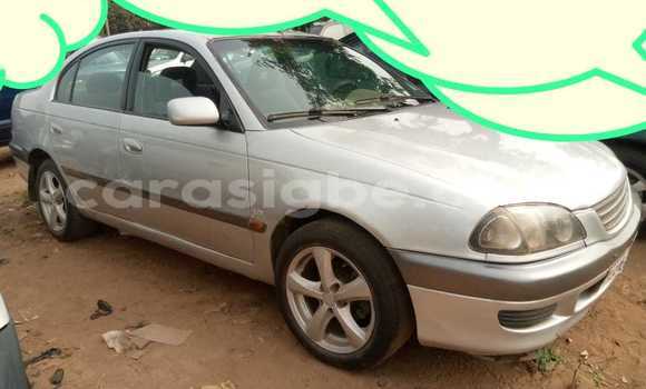 Acheter Occasion Voiture Toyota Avensis Gris à Lomé, Togo Acheter Occasion Voiture Toyota Avensis Gris à Lomé, Togo