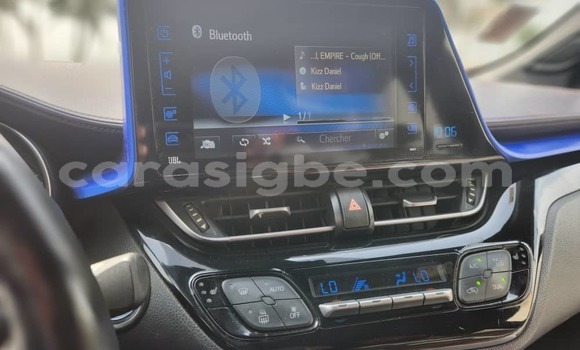 Buy Used Toyota C-HR Silver Car in Lome in Maritime Buy Used Toyota C-HR Silver Car in Lome in Maritime