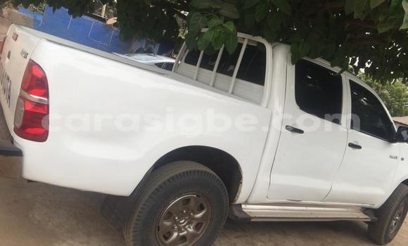 Buy Used Toyota Hilux White Car in Lome in Maritime Buy Used Toyota Hilux White Car in Lome in Maritime