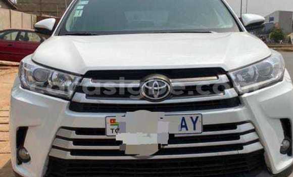 Acheter Occasion Voiture Toyota Highlander Blanc à Lomé, Maritime Acheter Occasion Voiture Toyota Highlander Blanc à Lomé, Maritime