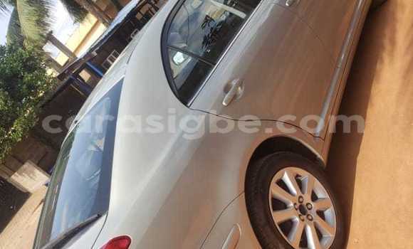 Buy Used Toyota Avensis Silver Car in Lome in Togo Buy Used Toyota Avensis Silver Car in Lome in Togo