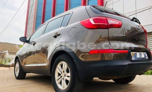 Acheter Occasion Voiture Kia Sportage Marron à Lomé, Togo Acheter Occasion Voiture Kia Sportage Marron à Lomé, Togo