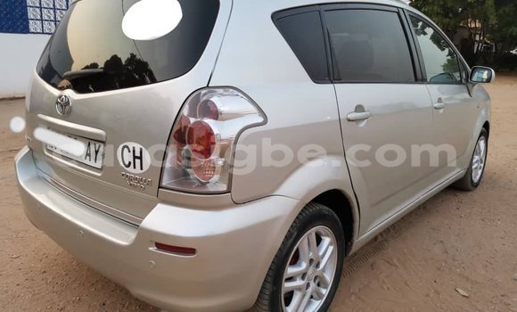Acheter Occasion Voiture Toyota Corolla Verso Gris à Lomé, Togo Acheter Occasion Voiture Toyota Corolla Verso Gris à Lomé, Togo