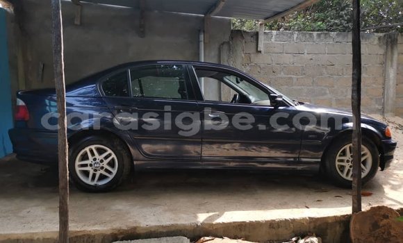 Acheter Occasion Voiture BMW E46 Bleu à Lomé, Togo Acheter Occasion Voiture BMW E46 Bleu à Lomé, Togo