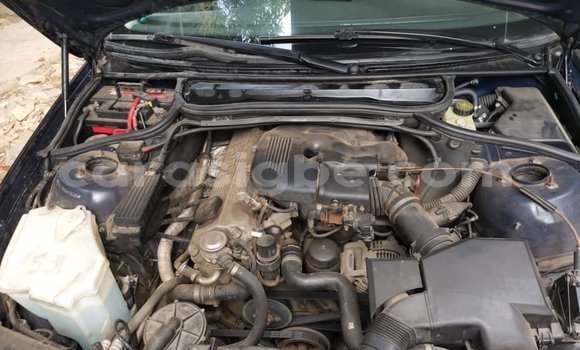 Acheter Occasion Voiture BMW E46 Bleu à Lomé, Togo Acheter Occasion Voiture BMW E46 Bleu à Lomé, Togo