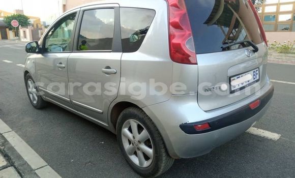 Acheter Occasion Voiture Nissan Note Gris à Lomé, Togo Acheter Occasion Voiture Nissan Note Gris à Lomé, Togo