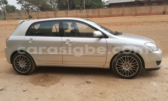Acheter Occasion Voiture Toyota Corolla Gris à Lomé, Togo Acheter Occasion Voiture Toyota Corolla Gris à Lomé, Togo