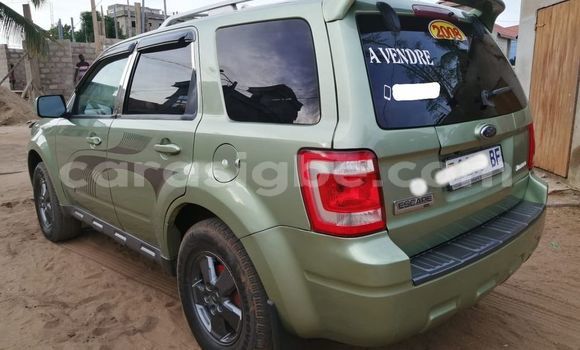 Acheter Occasion Voiture Ford Escape Vert à Lomé, Togo Acheter Occasion Voiture Ford Escape Vert à Lomé, Togo