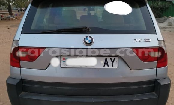Acheter Occasion Voiture BMW X3 Gris à Lomé, Togo Acheter Occasion Voiture BMW X3 Gris à Lomé, Togo