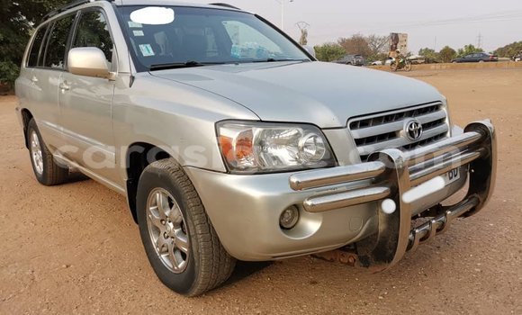 Acheter Occasion Voiture Toyota Highlander Gris à Lomé, Togo Acheter Occasion Voiture Toyota Highlander Gris à Lomé, Togo