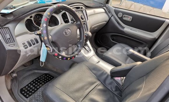 Acheter Occasion Voiture Toyota Highlander Gris à Lomé, Togo Acheter Occasion Voiture Toyota Highlander Gris à Lomé, Togo