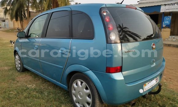 Acheter Occasion Voiture Opel Meriva Bleu à Lomé, Togo Acheter Occasion Voiture Opel Meriva Bleu à Lomé, Togo
