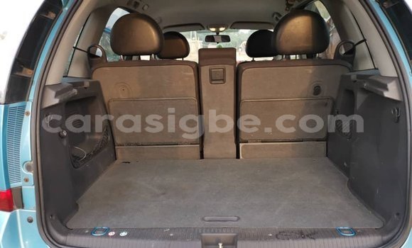 Acheter Occasion Voiture Opel Meriva Bleu à Lomé, Togo Acheter Occasion Voiture Opel Meriva Bleu à Lomé, Togo