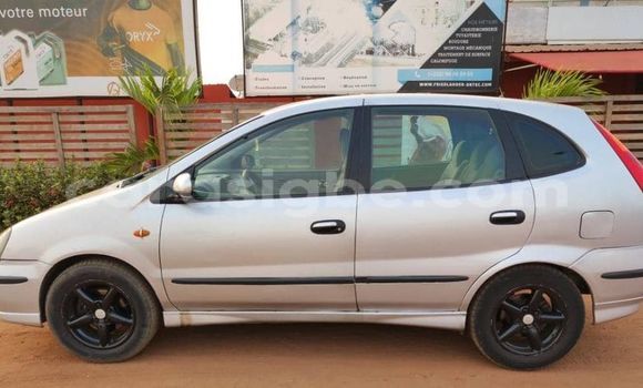 Acheter Occasion Voiture Nissan Almera Gris à Lomé, Togo Acheter Occasion Voiture Nissan Almera Gris à Lomé, Togo