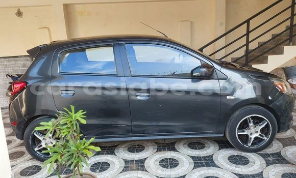 Acheter Occasion Voiture Mitsubishi Mirage Noir à Lomé, Togo Acheter Occasion Voiture Mitsubishi Mirage Noir à Lomé, Togo