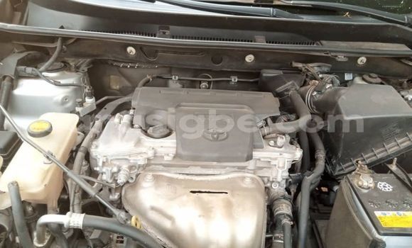 Acheter Occasion Voiture Toyota RAV4 Gris à Lomé, Togo Acheter Occasion Voiture Toyota RAV4 Gris à Lomé, Togo