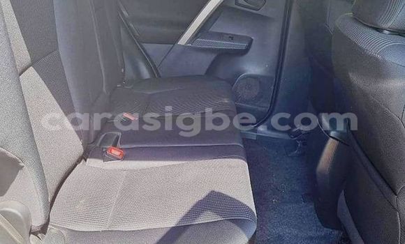 Acheter Occasion Voiture Toyota RAV4 Gris à Lomé, Togo Acheter Occasion Voiture Toyota RAV4 Gris à Lomé, Togo