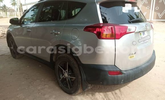 Acheter Occasion Voiture Toyota RAV4 Gris à Lomé, Togo Acheter Occasion Voiture Toyota RAV4 Gris à Lomé, Togo