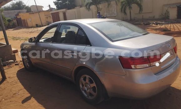 Acheter Occasion Voiture Hyundai Sonata Gris à Lomé, Togo Acheter Occasion Voiture Hyundai Sonata Gris à Lomé, Togo