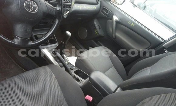 Acheter Occasion Voiture Toyota RAV4 Bleu à Lomé, Togo Acheter Occasion Voiture Toyota RAV4 Bleu à Lomé, Togo