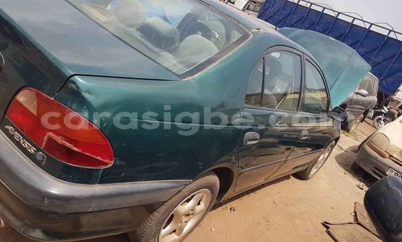 Buy Used Toyota Avensis Green Car in Lome in Togo Buy Used Toyota Avensis Green Car in Lome in Togo