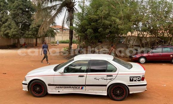 Buy Used BMW E30 White Car in Lome in Togo Buy Used BMW E30 White Car in Lome in Togo