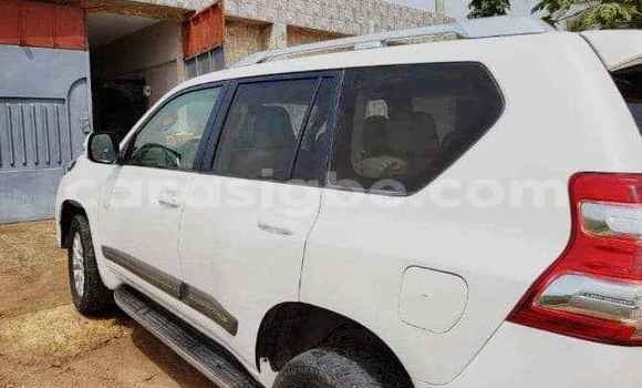 Buy Used Toyota Land Cruiser White Car in Lome in Togo Buy Used Toyota Land Cruiser White Car in Lome in Togo