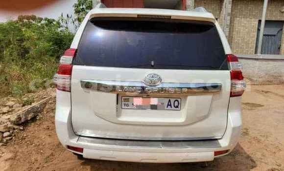 Buy Used Toyota Land Cruiser White Car in Lome in Togo Buy Used Toyota Land Cruiser White Car in Lome in Togo