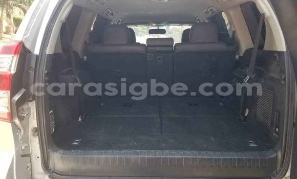 Buy Used Toyota Land Cruiser Prado Silver Car in Lome in Togo Buy Used Toyota Land Cruiser Prado Silver Car in Lome in Togo